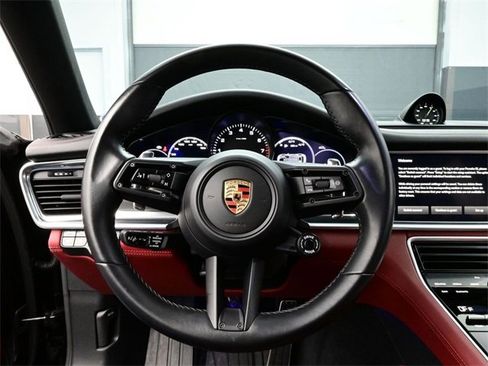 Used 2023 Porsche Panamera 4 image 8