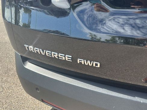 Used 2020 Chevrolet Traverse LT w/ LPO, Floor Liner Package AWD/4WD image 5