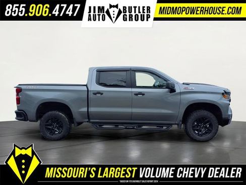 Used 2024 Chevrolet Silverado 1500 Custom Trail Boss AWD/4WD image 2