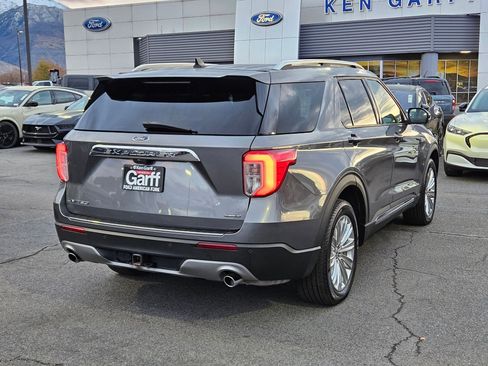 Used 2021 Ford Explorer Limited image 3
