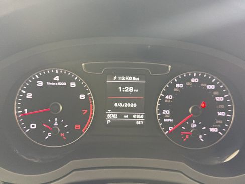 Used 2018 Audi Q3 2.0T Premium FWD image 15