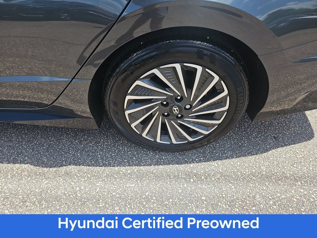 Certified 2025 Hyundai Sonata SEL FWD image 28