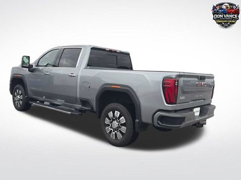 Used 2024 GMC Sierra 2500 Denali w/ Denali Reserve Package AWD/4WD image 4
