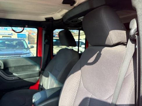 Used 2013 Jeep Wrangler Unlimited Sport AWD/4WD image 9
