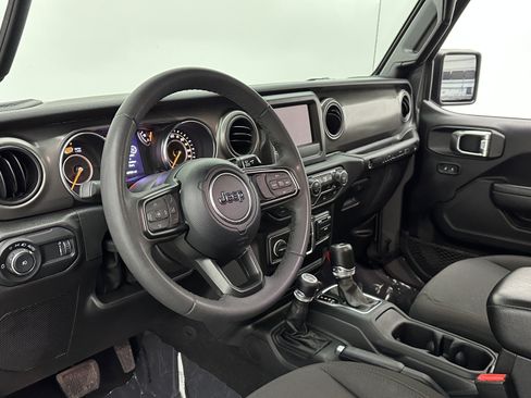 Used 2023 Jeep Wrangler Sport S image 8