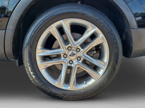 Used 2016 Ford Explorer Limited w/ Equipment Group 301A image 9