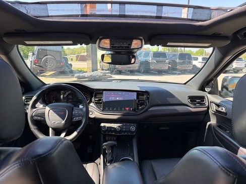 Used 2025 Dodge Durango GT image 16