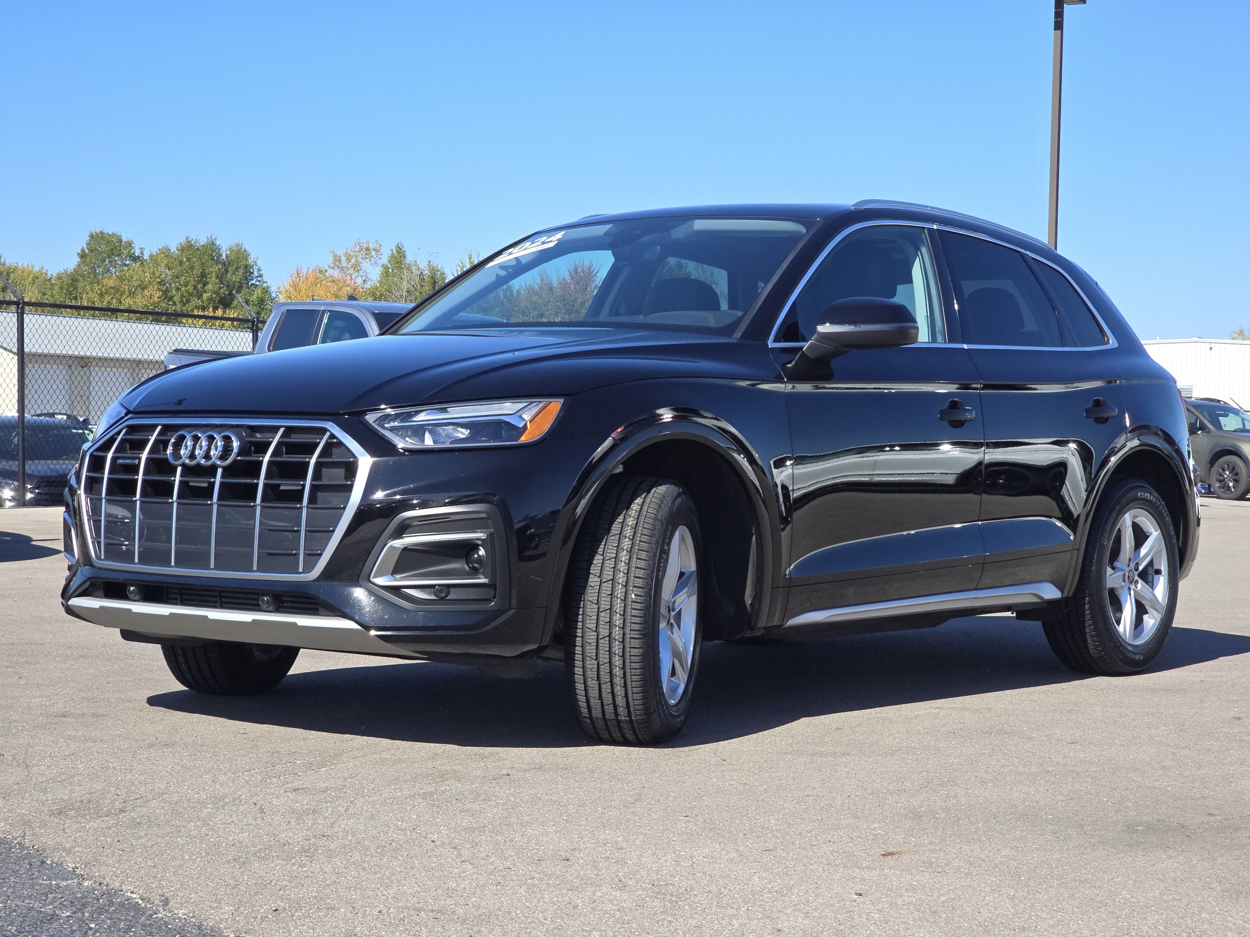 Certified 2024 Audi Q5 2.0T Premium AWD/4WD image 3