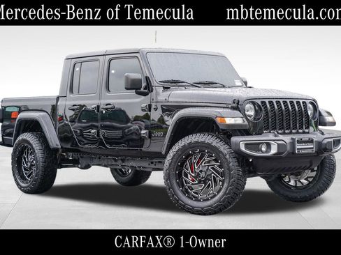 Used 2023 Jeep Gladiator Sport image 1