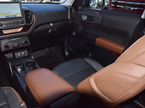 Used 2023 Ford Bronco Sport Outer Banks w/ Tech Package image 17