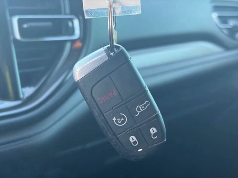 Used 2021 Dodge Durango SXT w/ 3rd Row Seating Group image 30