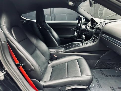 Used 2016 Porsche Cayman RWD image 20