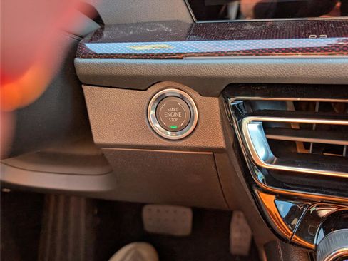New 2026 Chevrolet Traverse RS AWD/4WD image 24