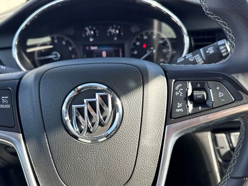 Used 2022 Buick Encore Preferred w/ Safety Package image 43