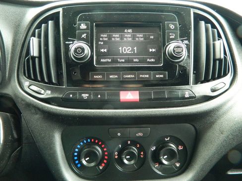 Used 2022 RAM ProMaster City Tradesman FWD image 16