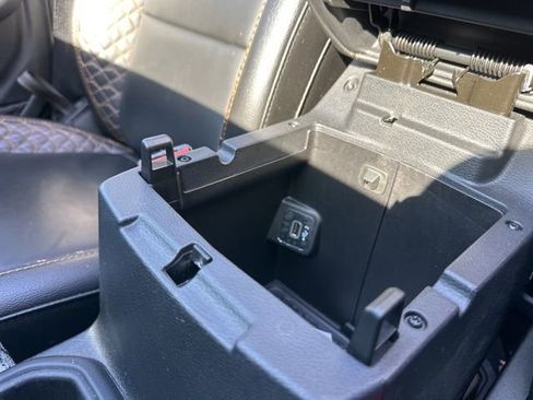 Used 2021 Jeep Wrangler Unlimited Sahara image 31