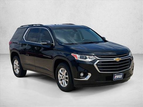 Used 2019 Chevrolet Traverse LT FWD image 3
