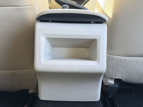 Used 2019 Toyota Camry LE image 19