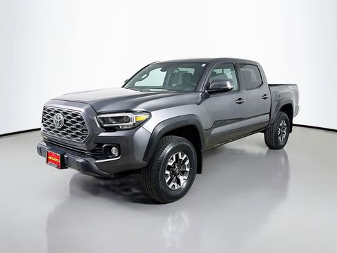Used 2023 Toyota Tacoma TRD Off-Road image 3