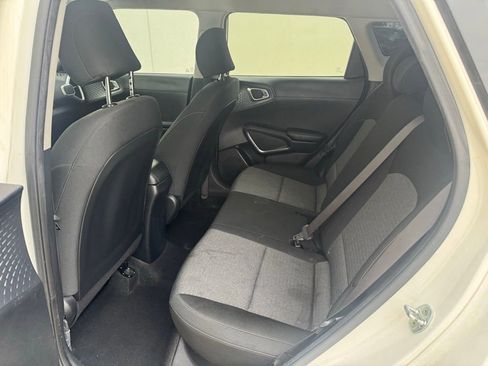 Used 2020 Kia Soul S FWD image 13