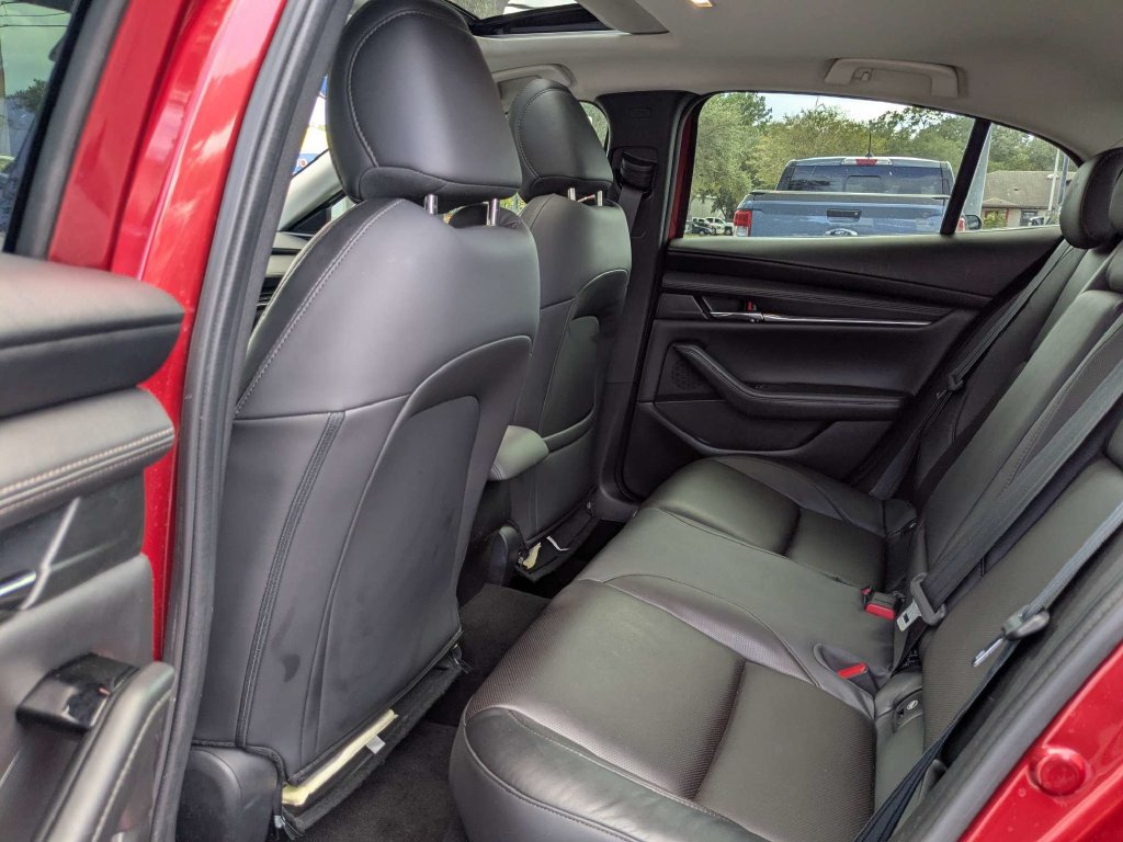 Used 2021 MAZDA MAZDA3 s FWD image 13