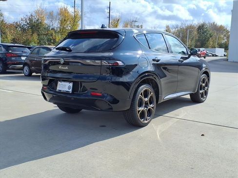 New 2025 Alfa Romeo Tonale Intensa image 7