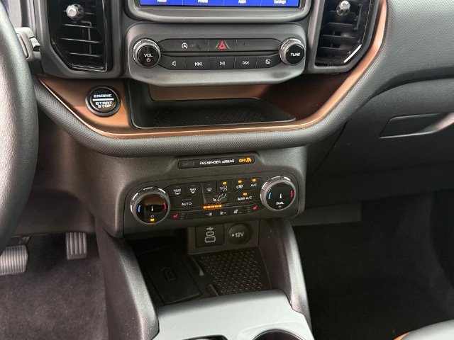 Used 2023 Ford Bronco Sport Outer Banks w/ Tech Package AWD/4WD image 18