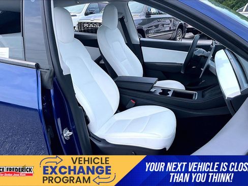 Used 2022 Tesla Model Y Performance AWD/4WD image 7