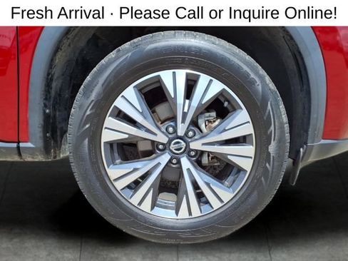 Used 2021 Nissan Rogue SV image 9