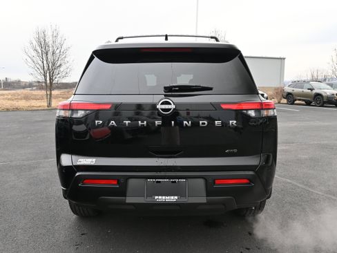 New 2026 Nissan Pathfinder SV image 7