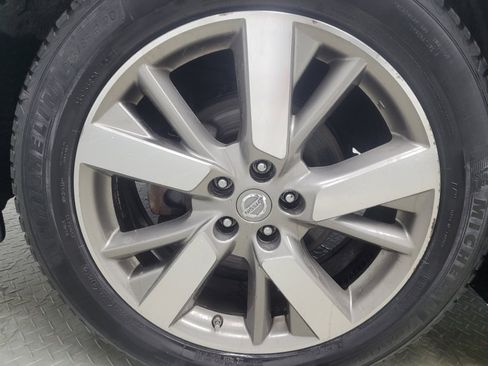 Used 2014 Nissan Pathfinder Platinum w/ Platinum Premium Package image 31