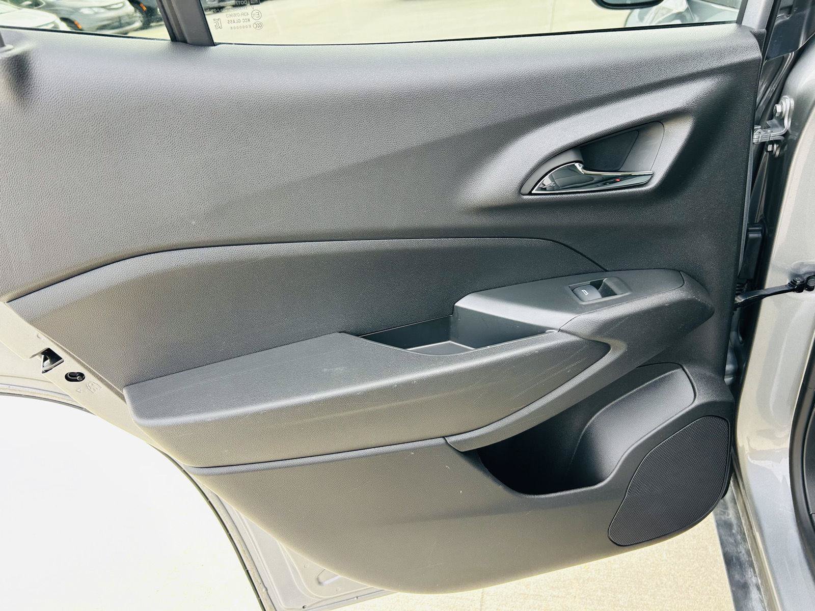 Used 2026 Chevrolet Trax LT FWD image 22