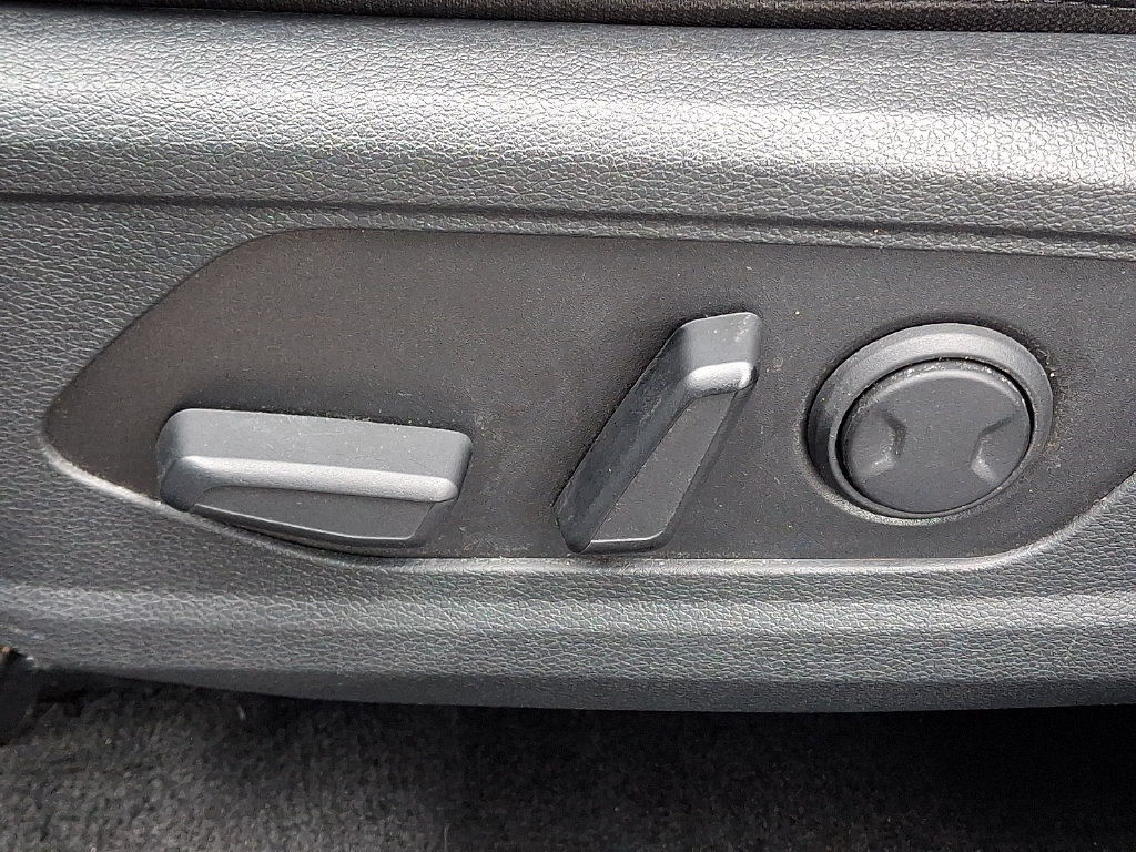 Certified 2026 Kia Sportage EX FWD image 28