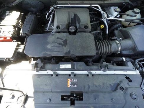 Used 2023 GMC Canyon Denali AWD/4WD image 9
