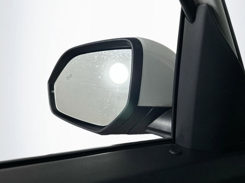 Used 2018 Volkswagen Atlas SEL Premium image 16