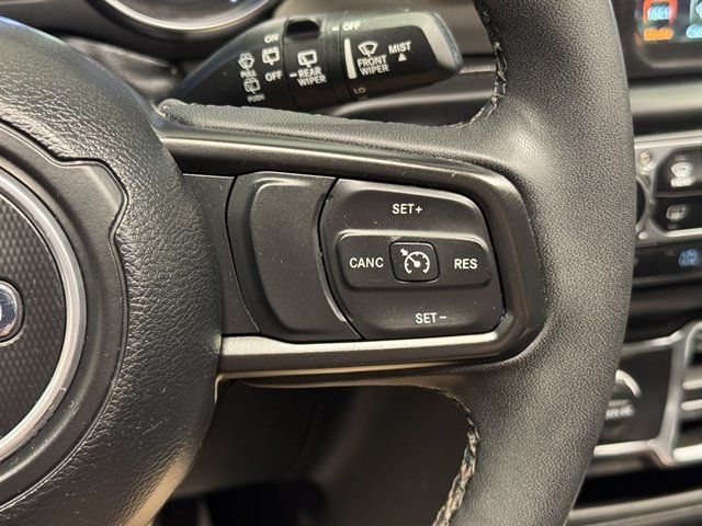 Used 2023 Jeep Wrangler Unlimited w/ Sun & Screen Package AWD/4WD image 30