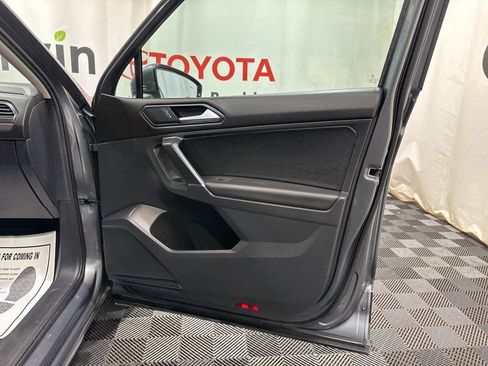Used 2018 Volkswagen Tiguan SE image 10