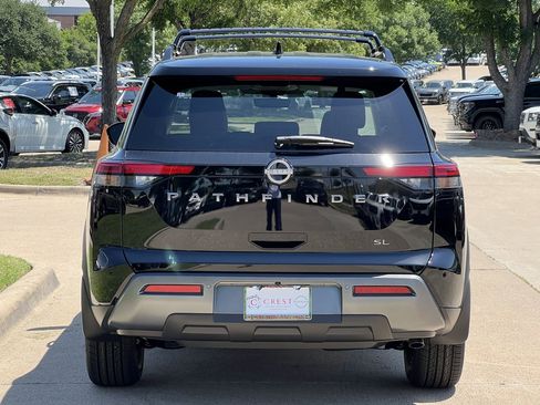 New 2026 Nissan Pathfinder SL FWD image 5