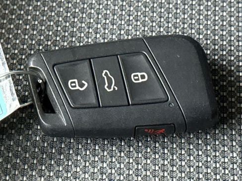 Certified 2024 Volkswagen Taos S FWD image 28