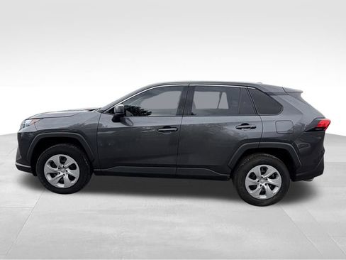 Used 2024 Toyota RAV4 LE AWD/4WD image 4