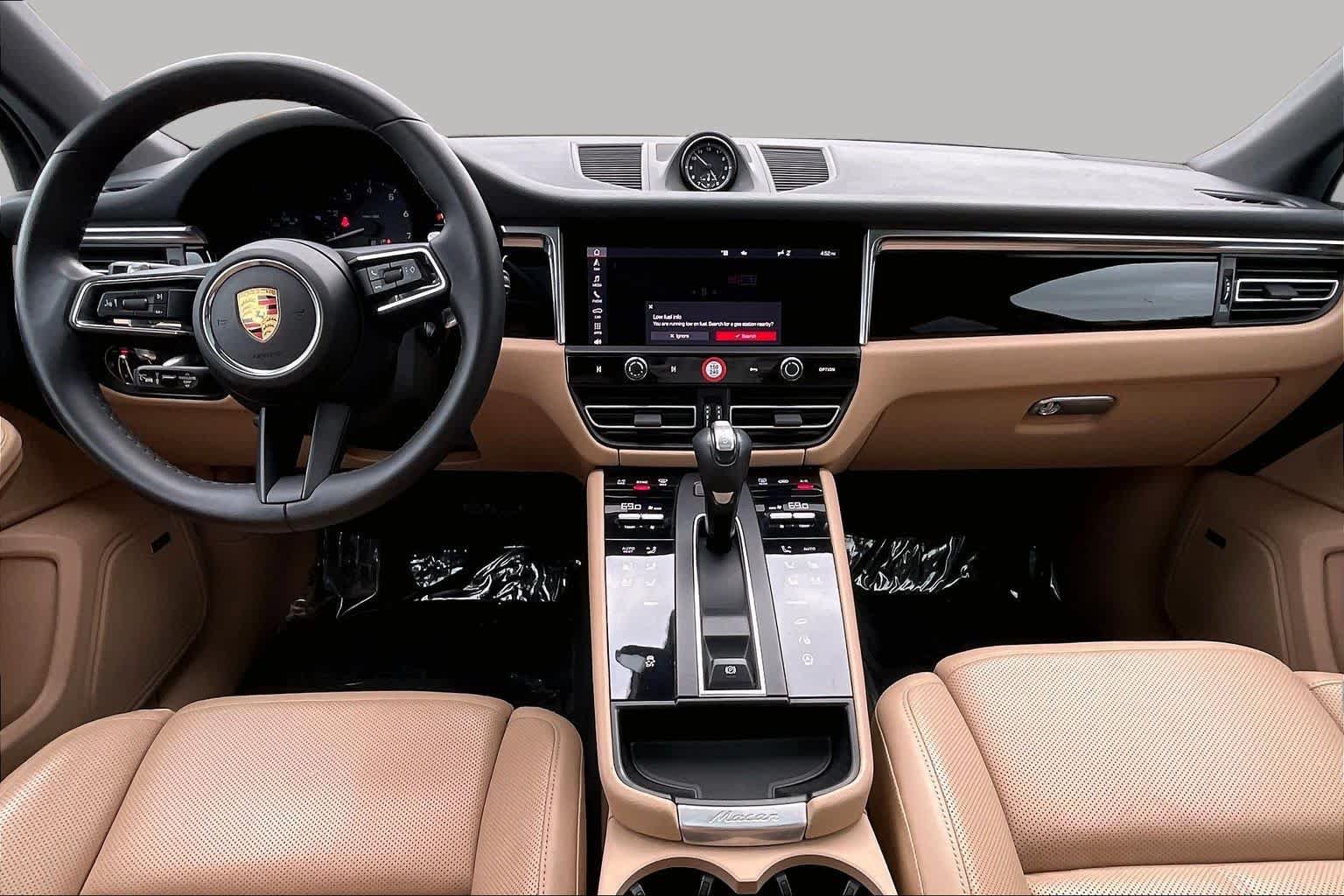 Used 2024 Porsche Macan AWD/4WD image 14