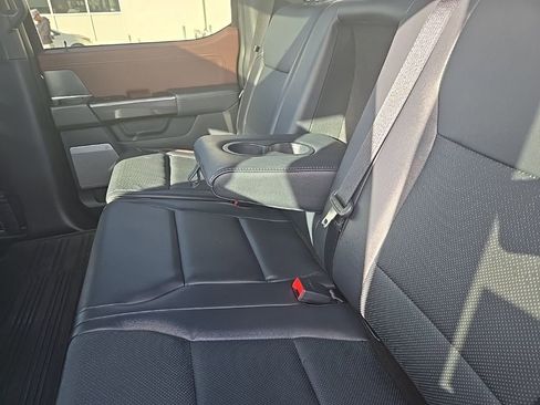 Used 2021 Ford F150 Lariat w/ Equipment Group 502A High image 28