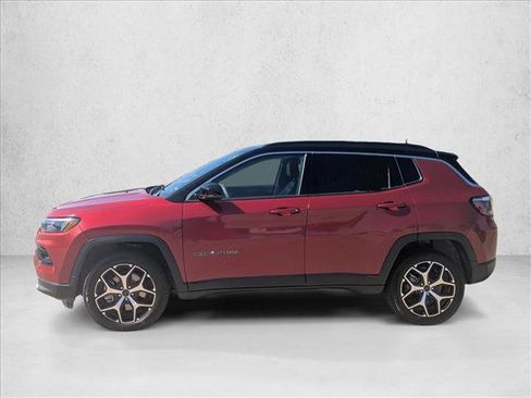Used 2025 Jeep Compass Limited AWD/4WD image 9