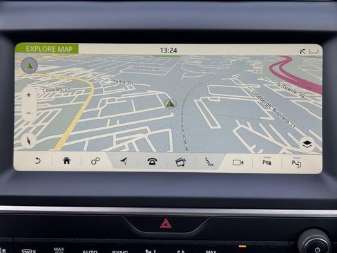 Used 2020 Jaguar E-PACE SE image 25