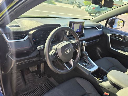 Used 2023 Toyota RAV4 SE w/ Weather & Moonroof Package AWD/4WD image 10