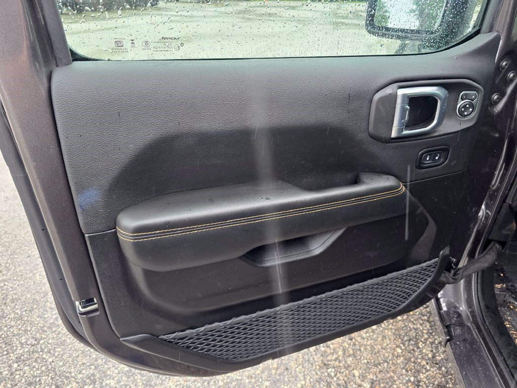Used 2026 Jeep Wrangler Unlimited Sahara AWD/4WD image 11