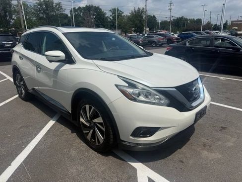 Used 2016 Nissan Murano Platinum w/ Platinum Technology Package AWD/4WD image 2