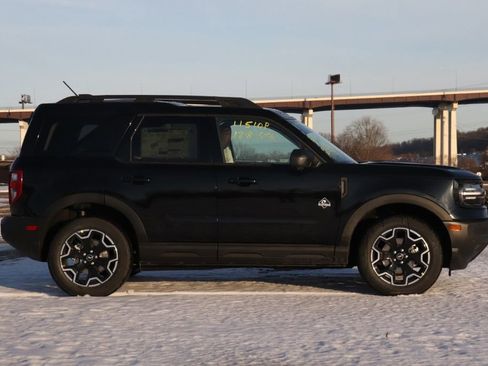 New 2025 Ford Bronco Sport Outer Banks w/ Outer Banks Tech Package+ AWD/4WD image 9