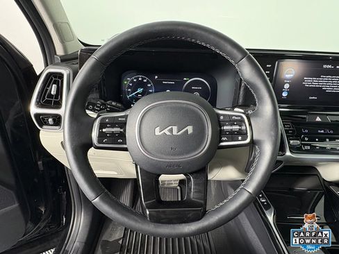 Certified 2023 Kia Sorento SX Prestige AWD/4WD image 2