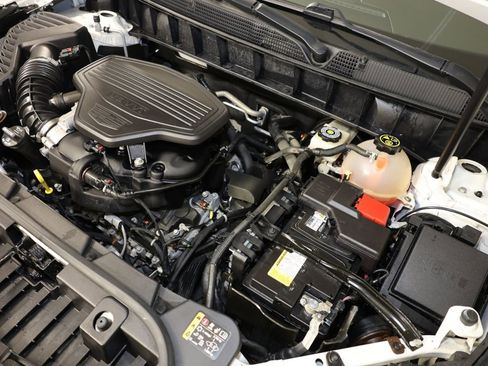 Used 2018 Cadillac XT5 FWD image 33